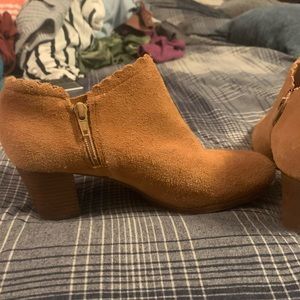 Jack Rogers brown suede booties